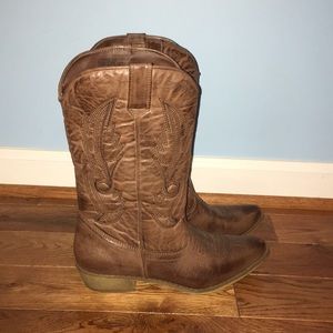 American Eagle Gaucho Cowboy Boot